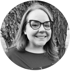 Picture of <span style="font-weight: 600; font-family: Montserrat; font-size:14px;">Reviewed By:</span><br>Lindsey Flinger | Copy Editor